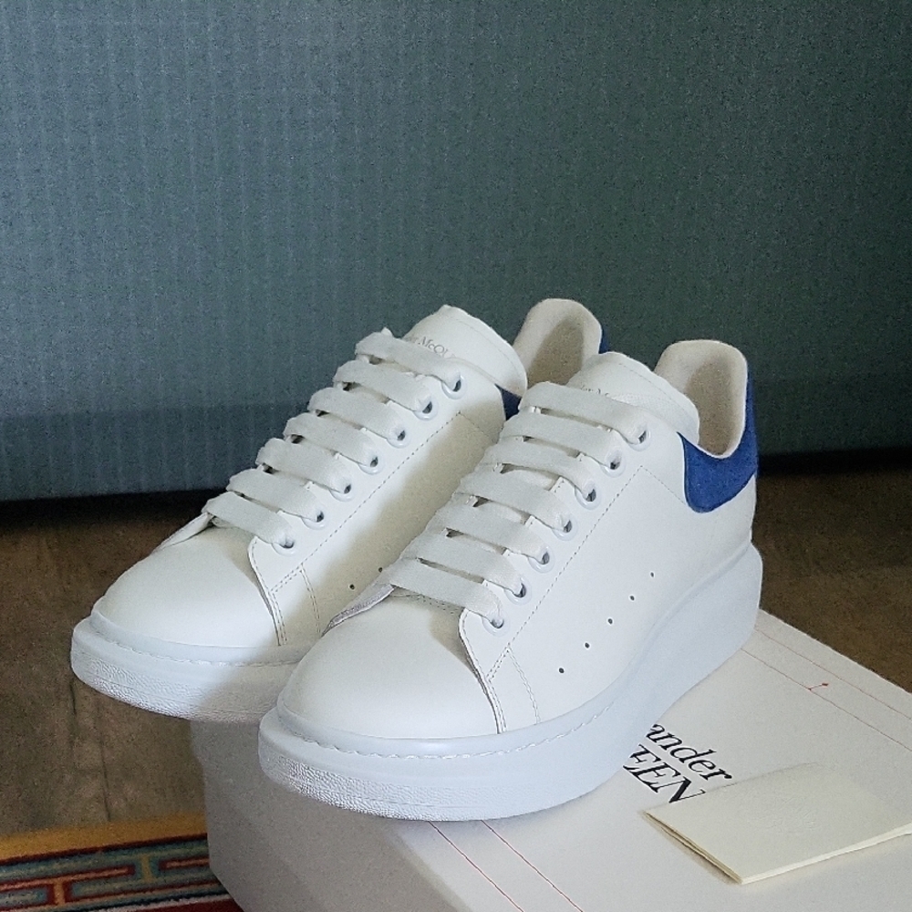 Alexander McQueen Men's Sneakers in White and Blue - Picture 11 of 12